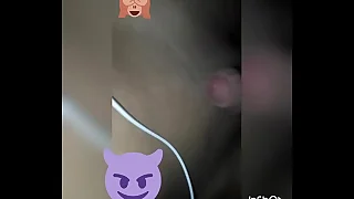 Joven travesti de stealthful muy caliente