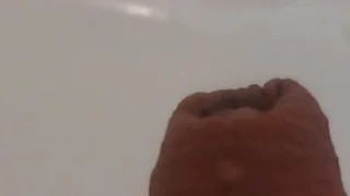 pee at hand tub